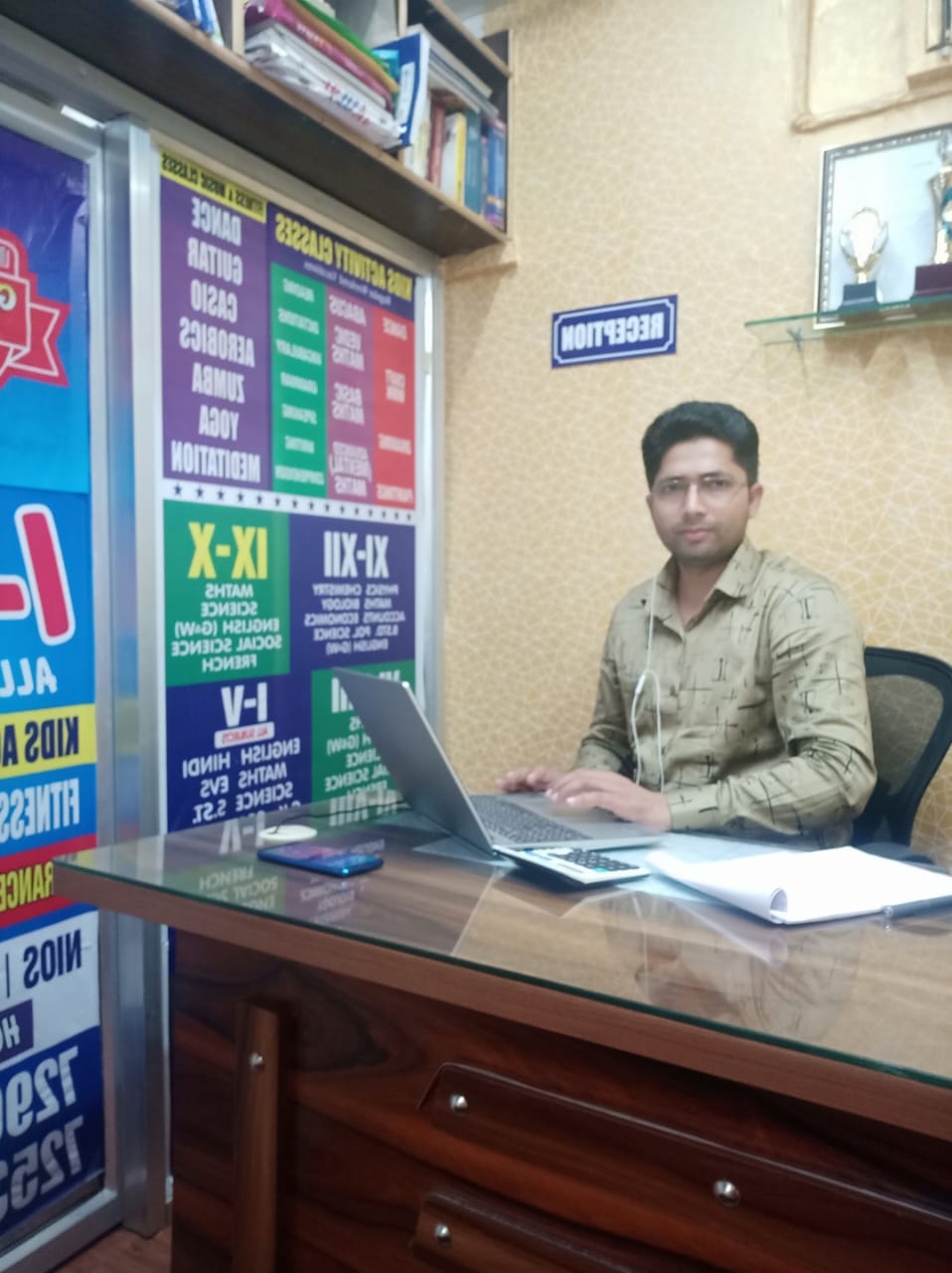 RK Chauhan  Maths Home Tutor in North West Delhi